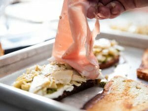 ساندویچ با پنیر موزارلا، مارتادلا