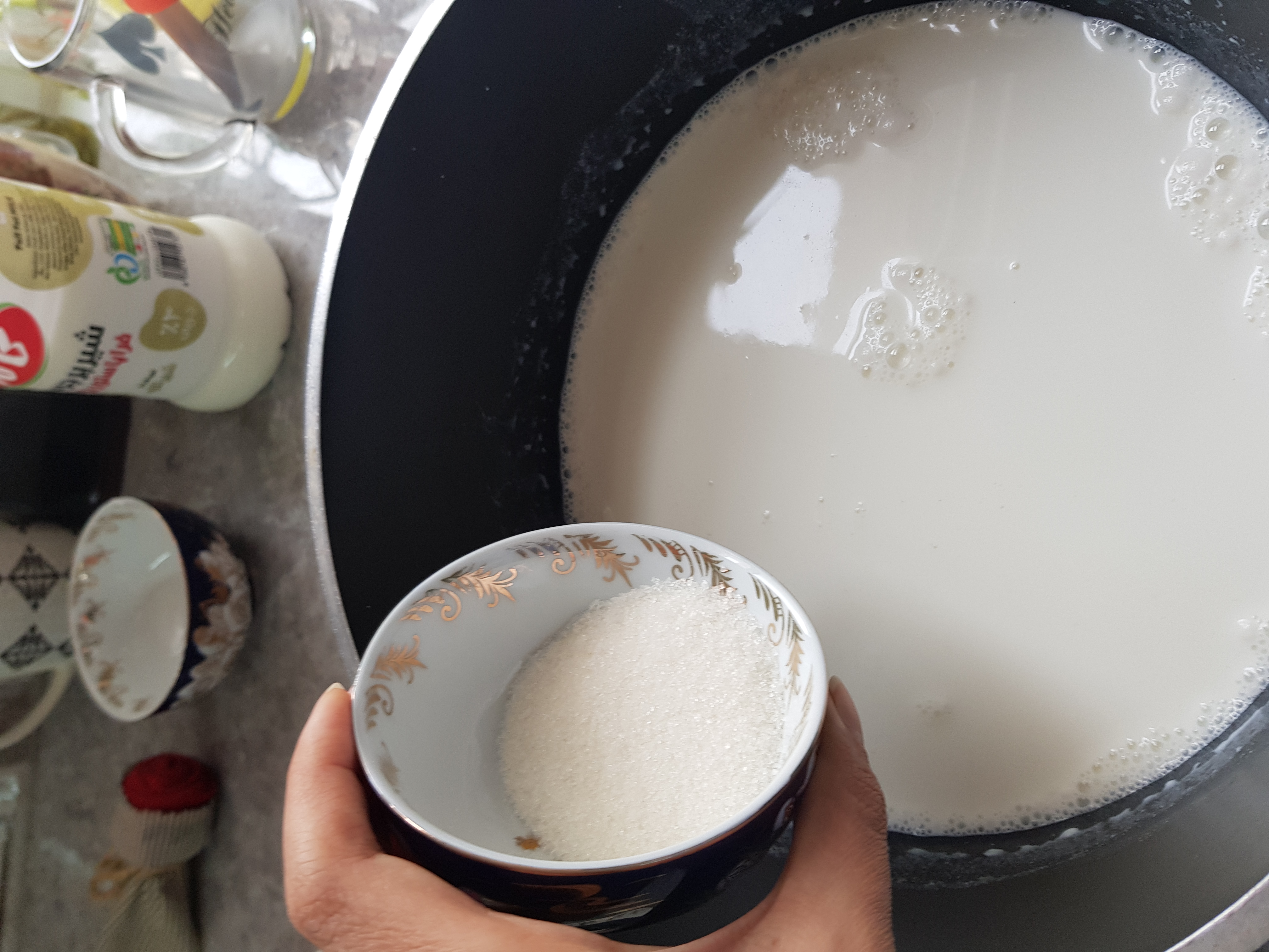 فرنی شکلاتی