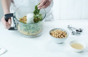 مراحل تهیه فلافل