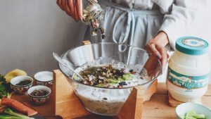 طرز تهیه آب دوغ خیار