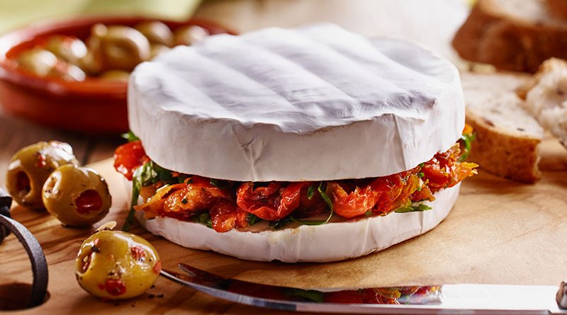 طرز تهیه تست پنیر و گوجه