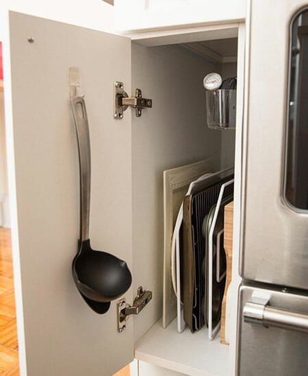 مرتب کردن آشپزخانه مرتب کردن آشپزخانه