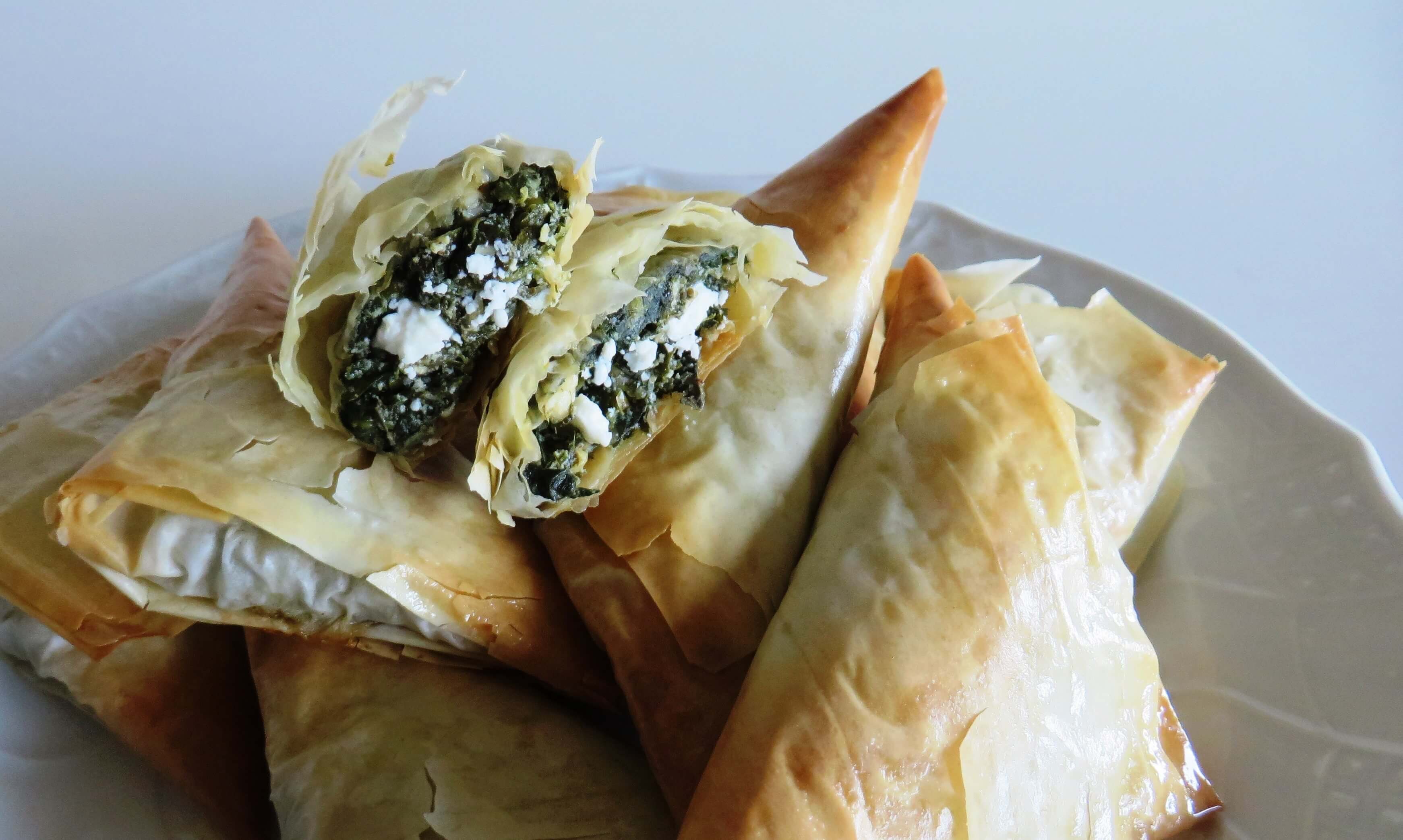 طرز تهیه اسپاناکوپیتا یونانی طرز تهیه اسپاناکوپیتا یونانی