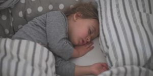 چرا خوابهایمان را فراموش میکنیم