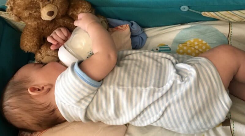 کم آبی در بدن نوزاد