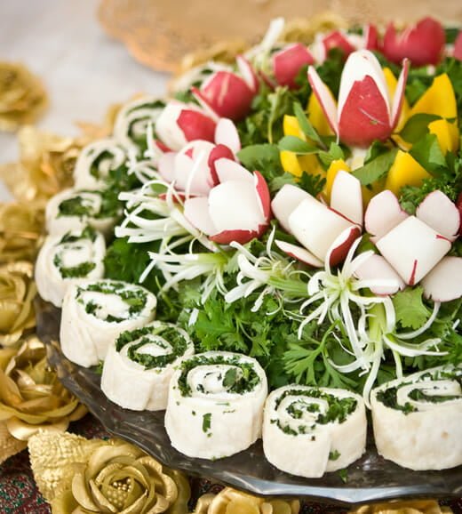 نان و پنیر و سبزی