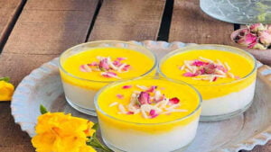 فرنی خامه ای با ژله زعفرانی