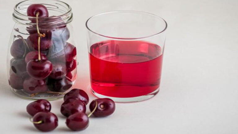 طرز تهیه چای آلبالو