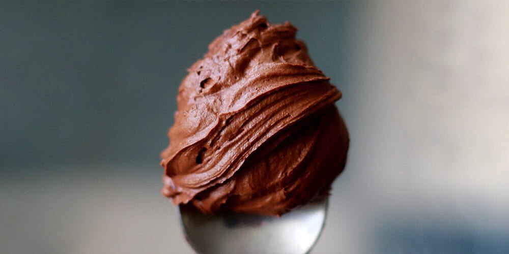 طرز تهیه خامه شکلاتی