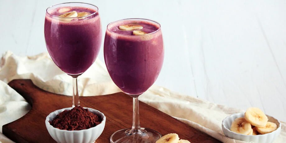 اسموتی خوشمزه موز و انگور