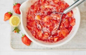 مرحله اول تهیه مربا