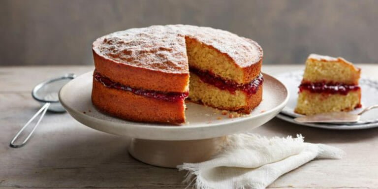 کیک اسفنجی ویکتوریا