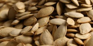 برشته کردن تخمه کدو حلوایی