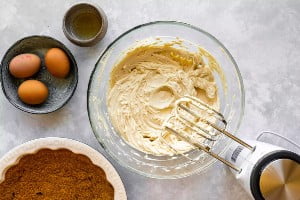 طرز تهیه چیز کیک کدو حلوایی-4