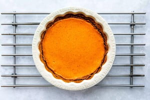 طرز تهیه چیز کیک کدو حلوایی-6