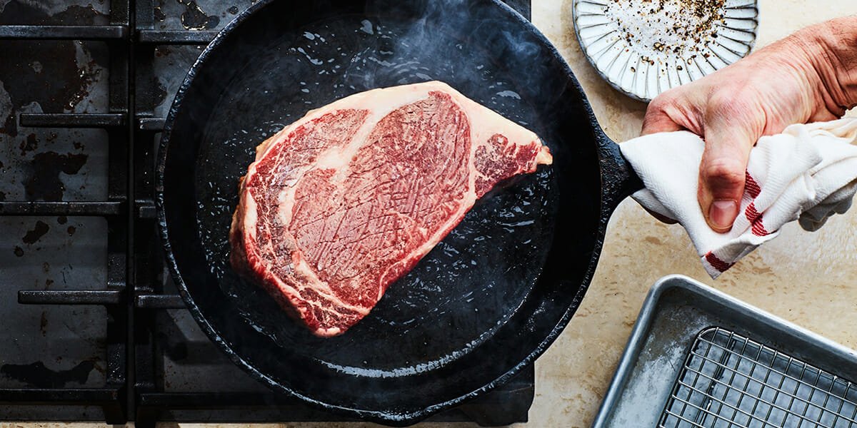 پخت استیک در ماهیتابه