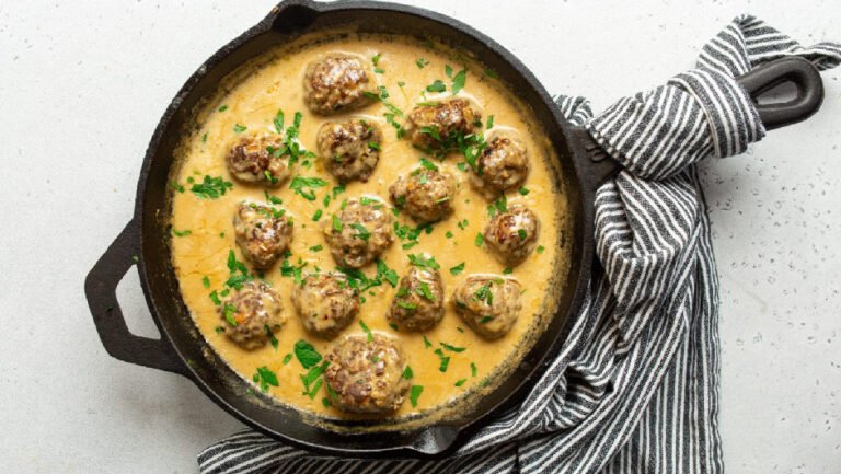 طرز تهیه میت بال با سس خوشمزه