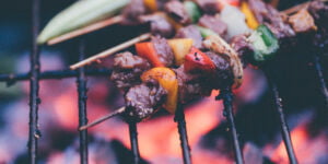 مرینیت یونانی برای مزه دار کردن چنجه