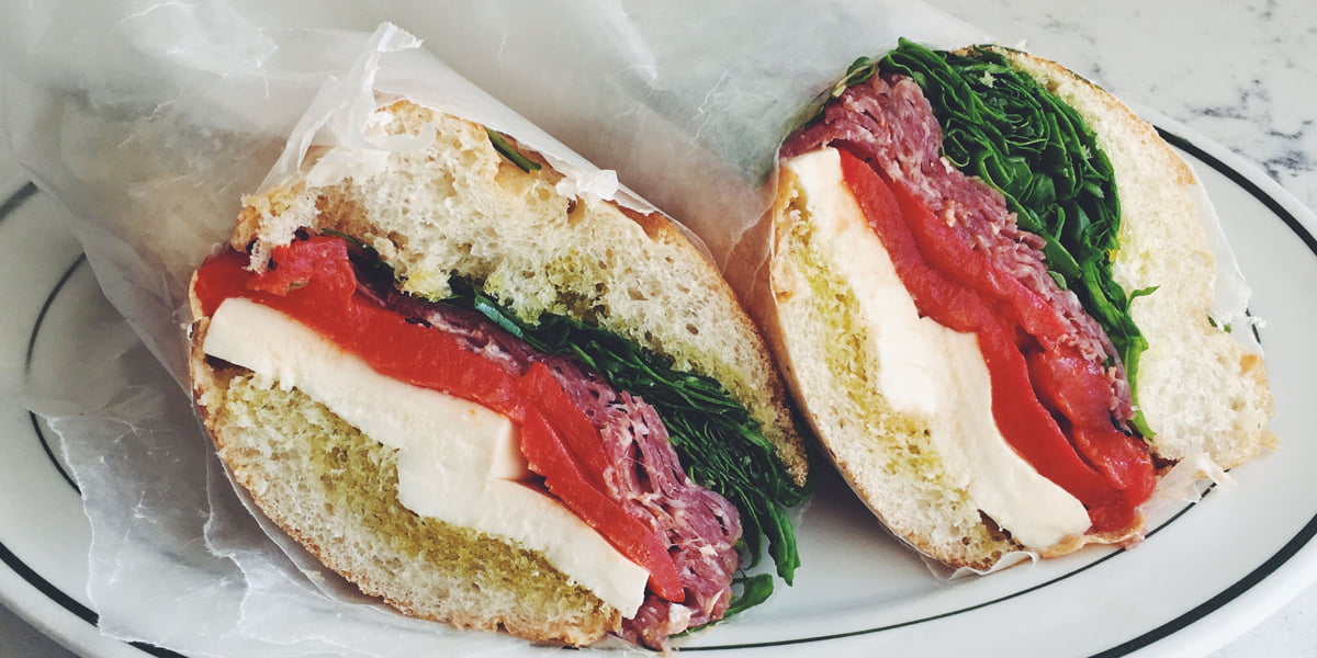 طرز تهیه ساندویچ سرد سالامی