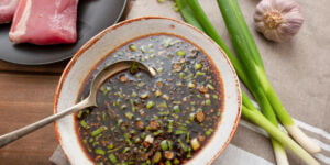 مرینیت تریاکی برای نرم کردن گوشت و مرغ