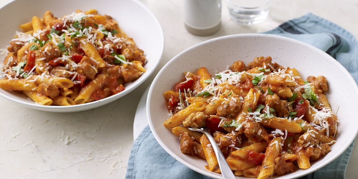 طرز تهیه پاستا سوسیس