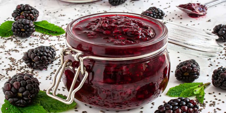 طرز تهیه مربا توت سیاه