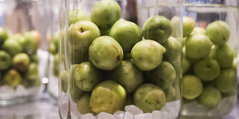 طرز تهیه شور گوجه سبز