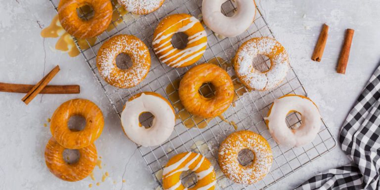 طرز تهیه دونات کدو حلوایی