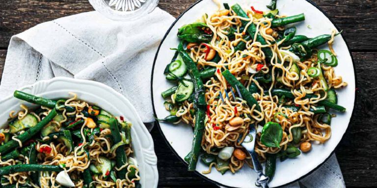 نودل با لوبیا سبز