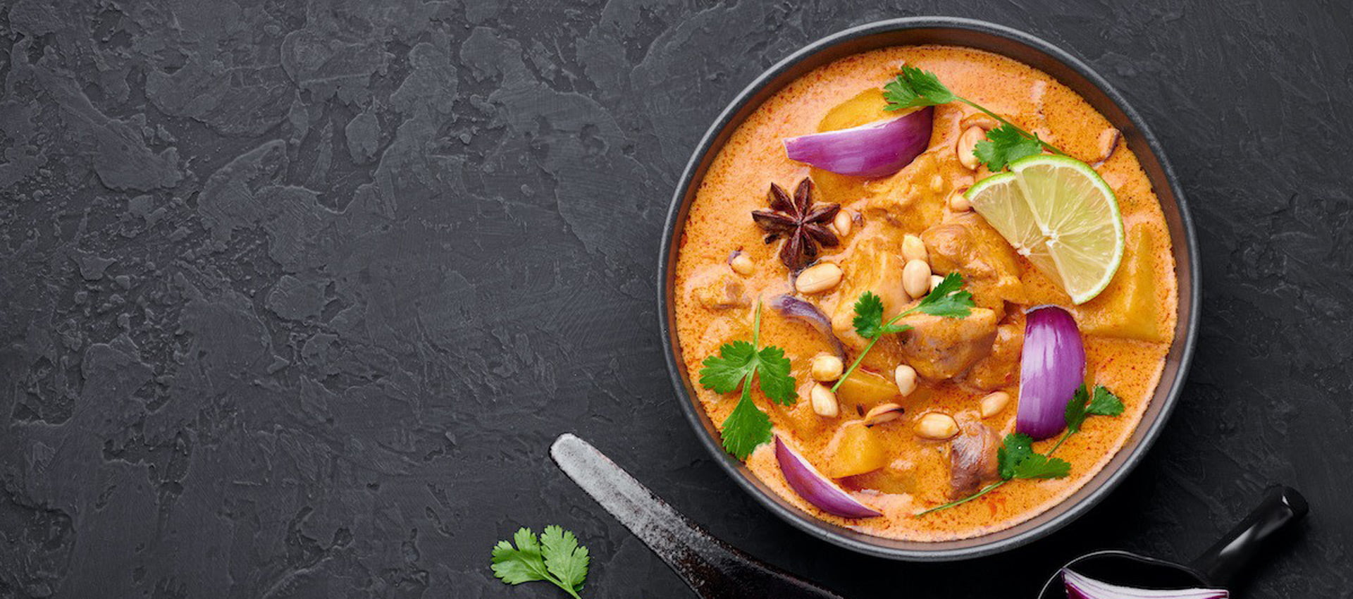 طرز تهیه خوراک کاری بادام زمینی