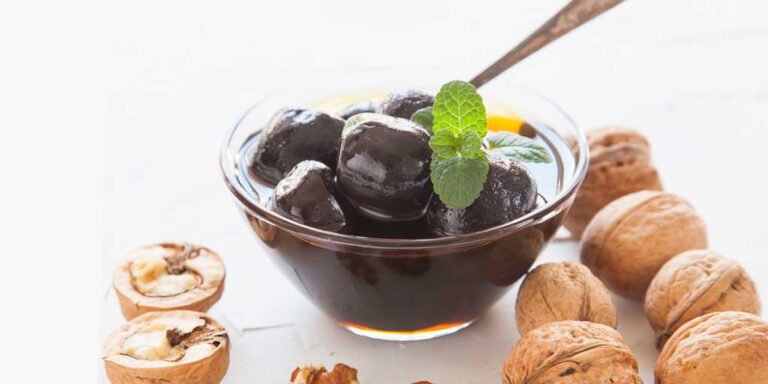 مربای چاقاله گردو