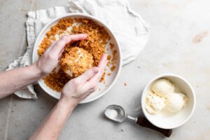 طرز تهیه بستنی سرخ شده