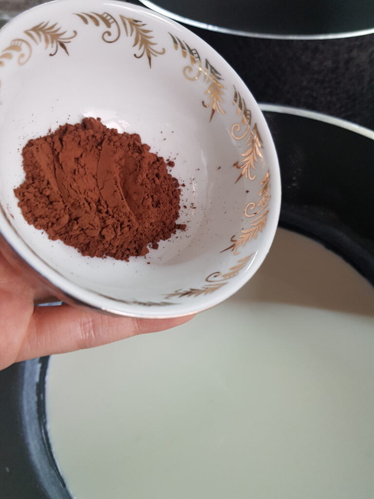 فرنی شکلاتی