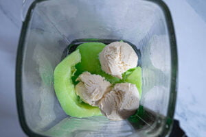 طرز تهیه آب طالبی بستنی