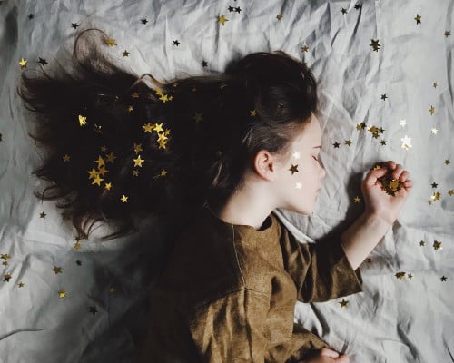 چرا خوابهایمان را فراموش میکنیم؟