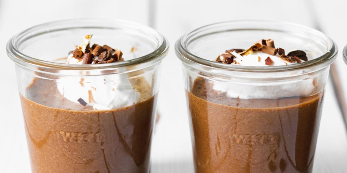 موس شکلاتی با شیر نارگیل گیاهی