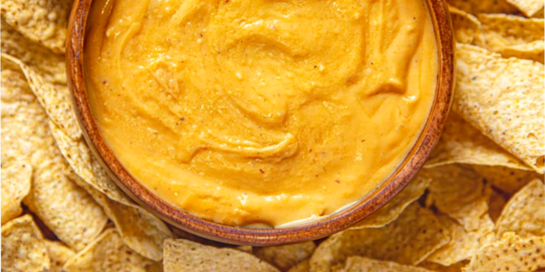 طرز تهیه سس پنیر چدار