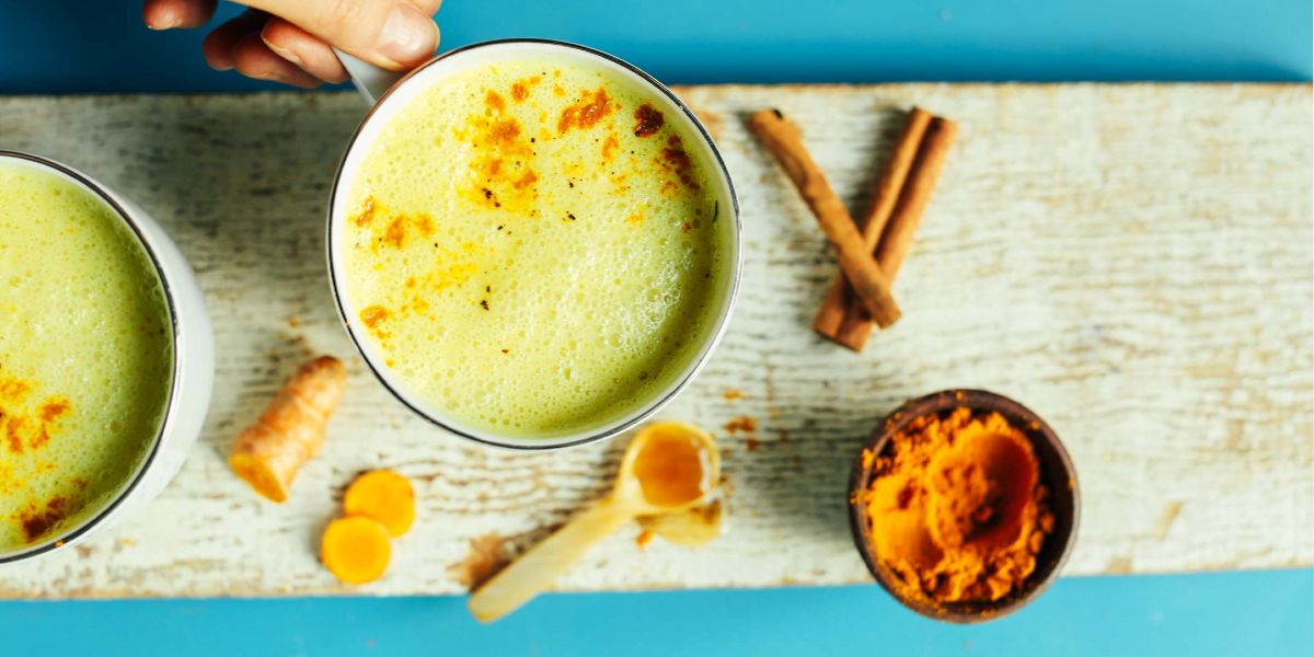 طرز تهیه شیر نارگیل طلایی