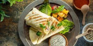 شاورما مرغ با پنیر کبابی