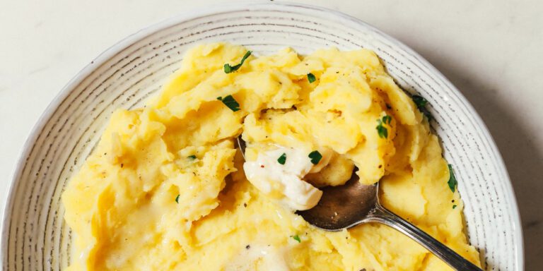 طرز تهیه پوره سیب زمینی وگان با شیر بادام