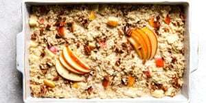 طرز تهیه اوتمیل سیب و عسل