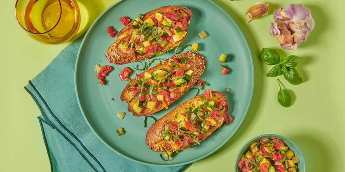 طرز تهیه بروسکتای سبزیجات ایتالیایی