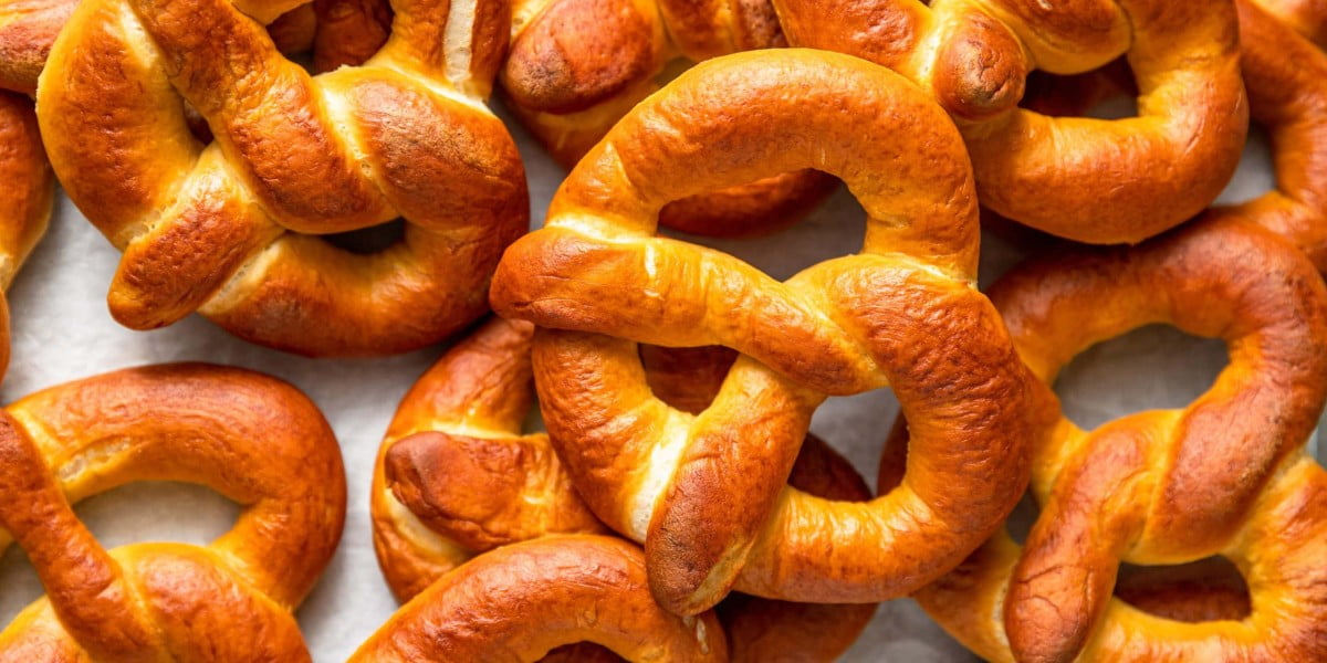 طرز تهیه نان پرتزل خانگی