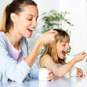 ماست بخورید تا پوکی استخوان نگیرید