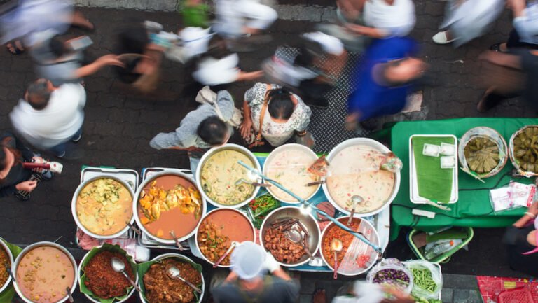 غذای خیابانی و خیابان غذا