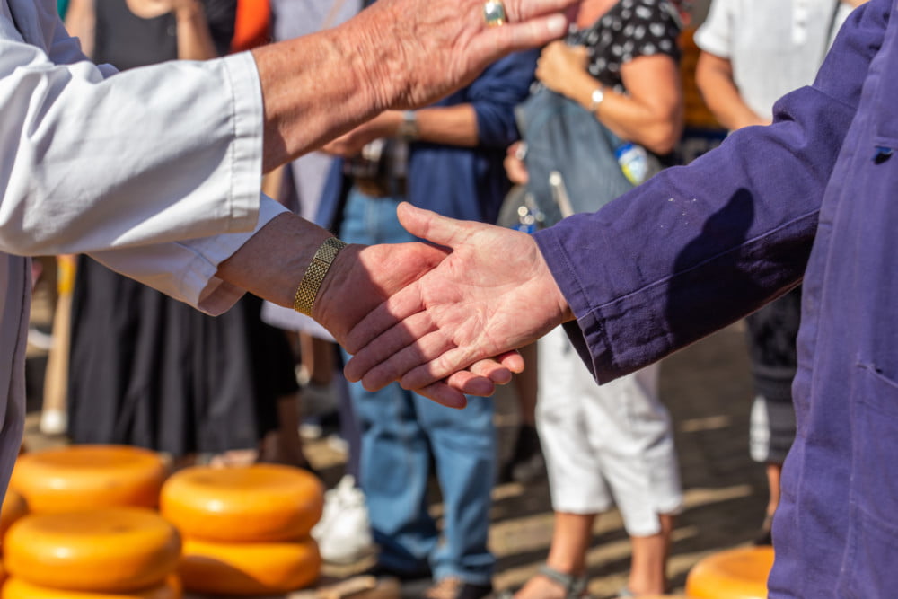 رسوم خاص بازار پنیر هلند