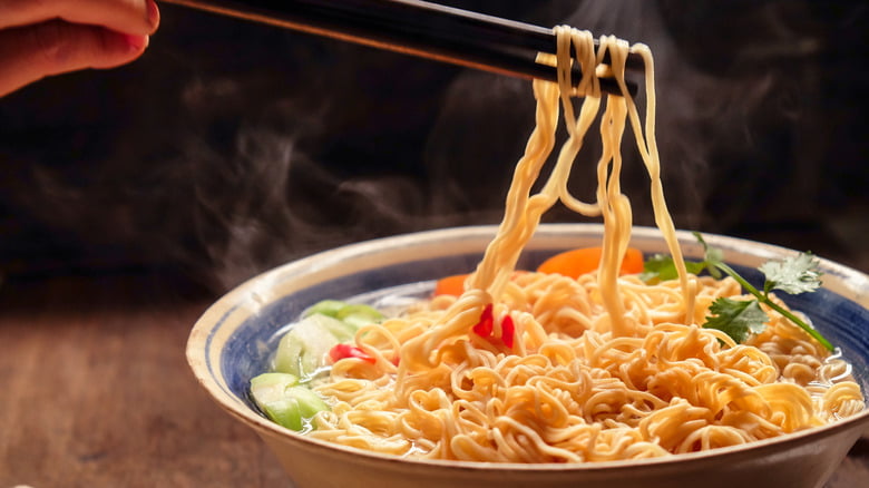 رامن یا رشته کره ای 