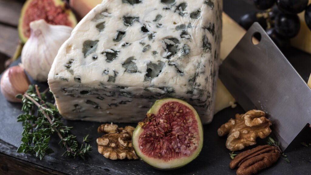 پنیر روکفورت فرانسوی 