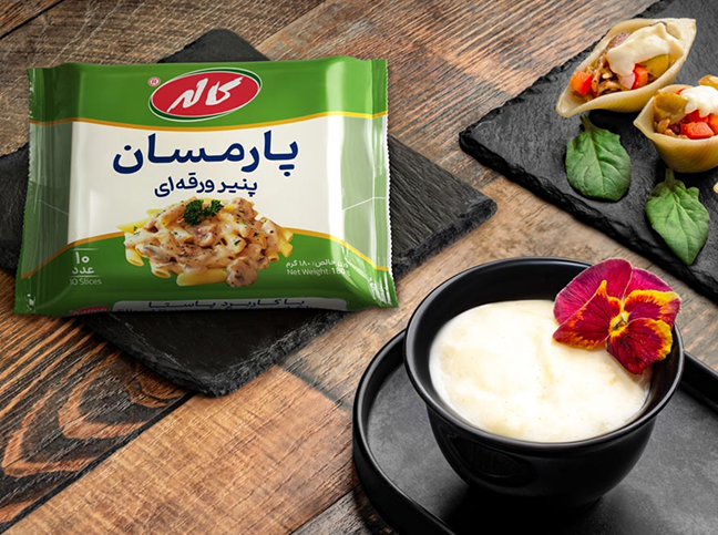 طرز-تهیه-سس-پنیر-پارمیسان 1